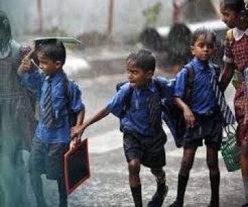 Rain holiday declared to schools in Tamil Nadu